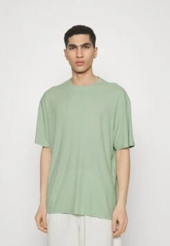 YOURTURN Unisex 2 Pack - T-Shirt Basic - Offwhite/Light Green -Yourturn 06ee72692e884c9b82b0ccfa0c78a62f