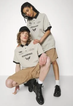 YOURTURN Genderless Parachute - Shorts - Brown 12 YOURTURN Genderless Parachute - Shorts - Brown -Yourturn 0a098ffaef5c4f0797a723c98a77422a