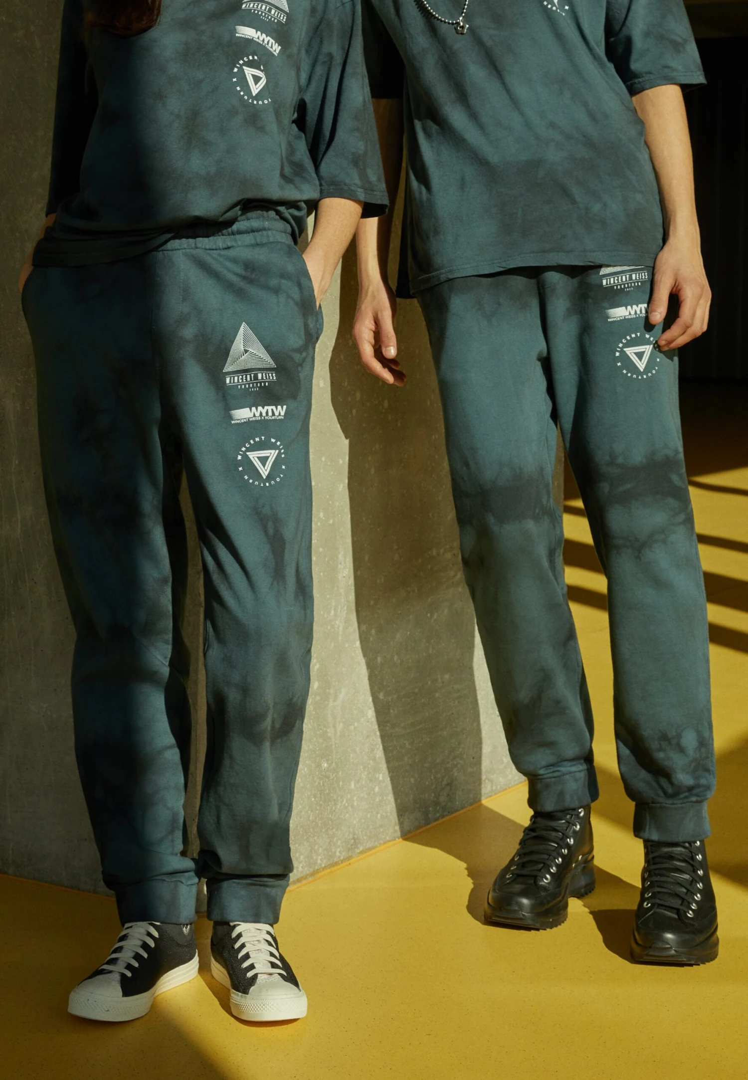 YOURTURN Wincent Weiss Unisex - Trainingsbroek - Black 6 YOURTURN Wincent Weiss Unisex - Trainingsbroek - Black - Afbeelding 4