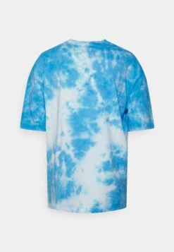 YOURTURN Spongebob Tie Dye Graphic Tee - T-Shirt Print - Blue 6 YOURTURN Spongebob Tie Dye Graphic Tee - T-Shirt Print - Blue -Yourturn 16877339a3e5475697780b8d6b88d699