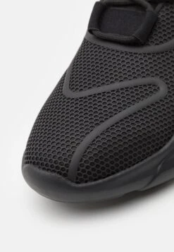 YOURTURN Sneakers Hoog - Black 13 YOURTURN Sneakers Hoog - Black -Yourturn 251a9d080291444281d084a4d5fe85a0