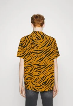 YOURTURN Genderless Resort- Overhemd - Black -Yourturn 26a0454ac9574b92a5d21d45545ffa8f