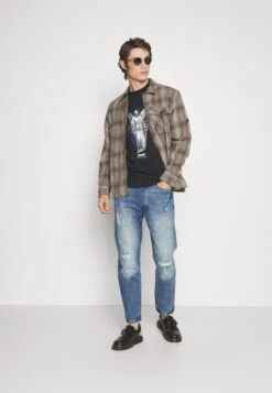 YOURTURN Fallen Schoolzi - T-Shirt Print - Black -Yourturn 2b96468570f346dfa85baf08586d9f17