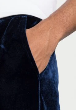 YOURTURN Festive Jogger Unisex - Trainingsbroek - Dark Blue -Yourturn 34687897af5d4ab2821711d3e1fd1b46