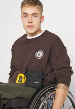 YOURTURN Unisex - Sweater - Dark Brown 20 YOURTURN Unisex - Sweater - Dark Brown -Yourturn 40b90b90aee84207a95b19f9c8e9e27f