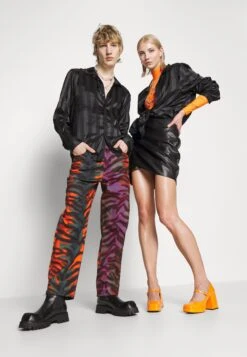 YOURTURN Festive Unisex - Overhemd - Black -Yourturn 46aef2ab5be6497c873b85860e84630f