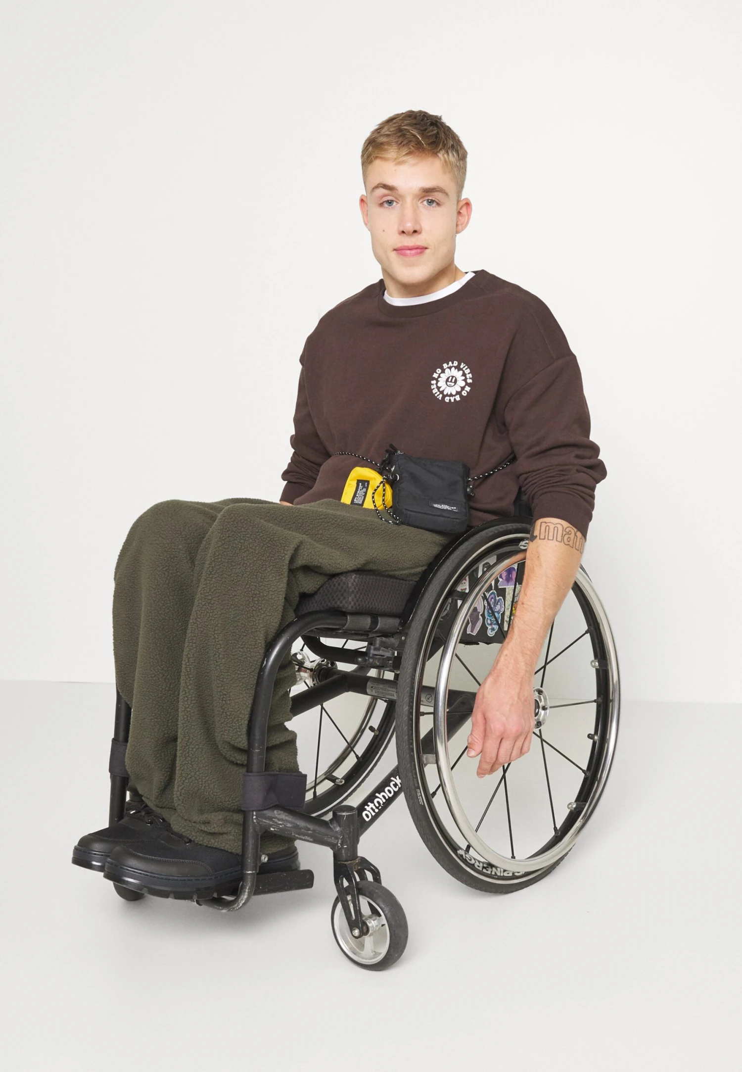 YOURTURN Unisex - Sweater - Dark Brown 7 YOURTURN Unisex - Sweater - Dark Brown - Afbeelding 5