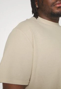 YOURTURN Unisex - T-Shirt Basic -Light Green/ Off-White -Yourturn 4efa04889fe14a52a8a0c10786bf9fb2