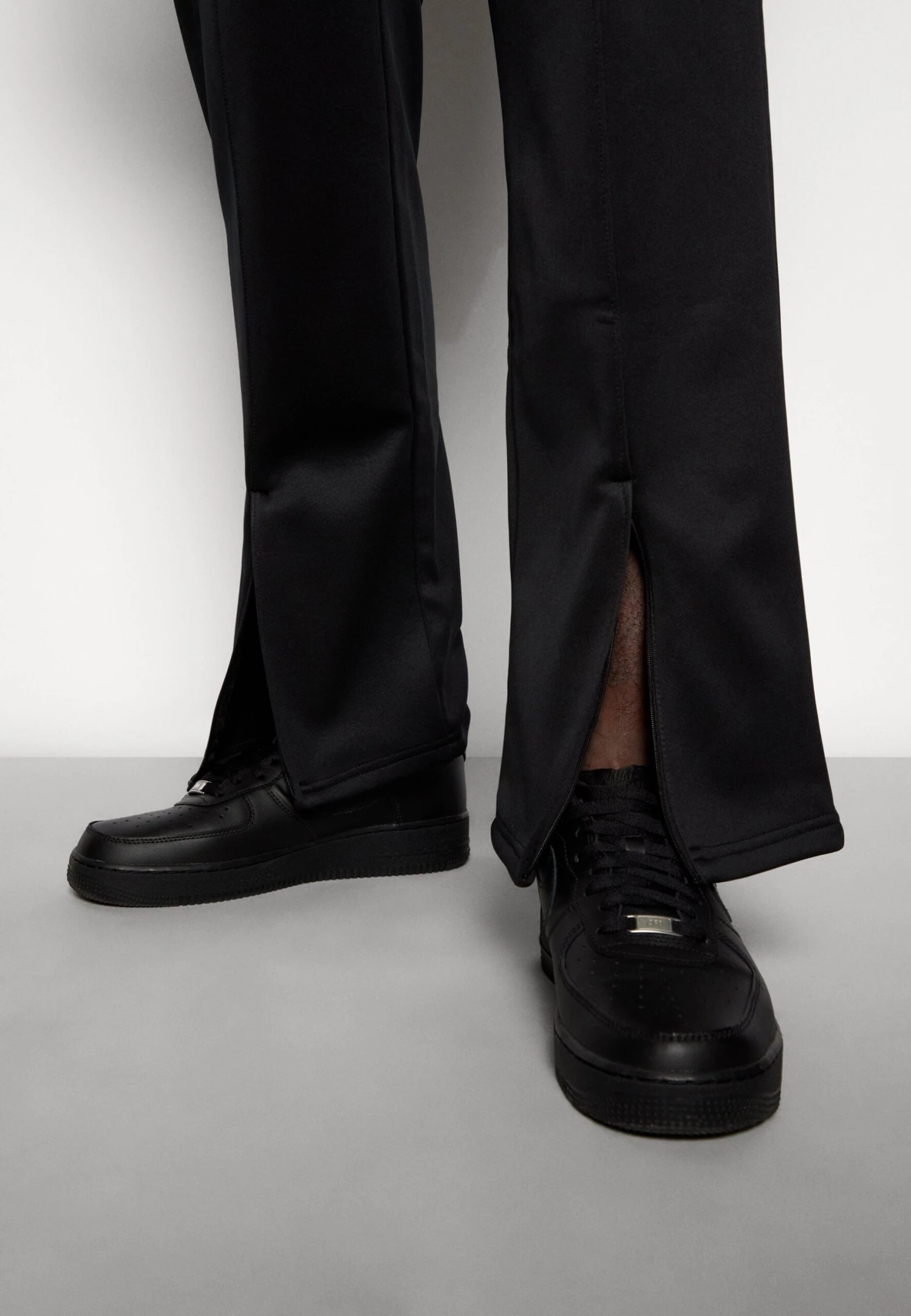 YOURTURN Unisex - Trainingsbroek - Black 8 YOURTURN Unisex - Trainingsbroek - Black - Afbeelding 6