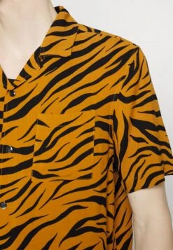 YOURTURN Genderless Resort- Overhemd - Black -Yourturn 5dde879b65a447d297925fb578b18a6a