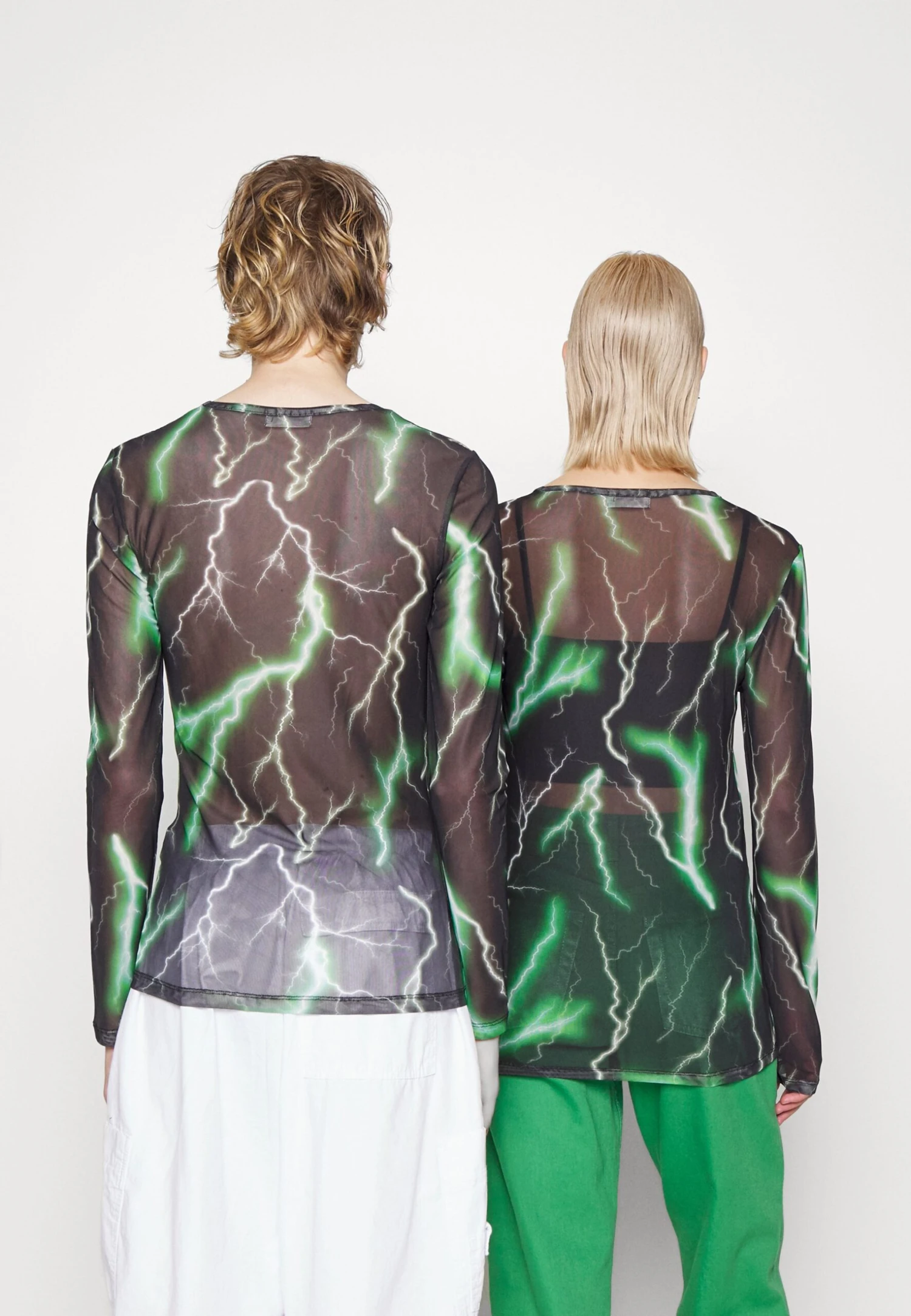 YOURTURN Unisex - Longsleeve -Black 5 YOURTURN Unisex - Longsleeve -Black - Afbeelding 3