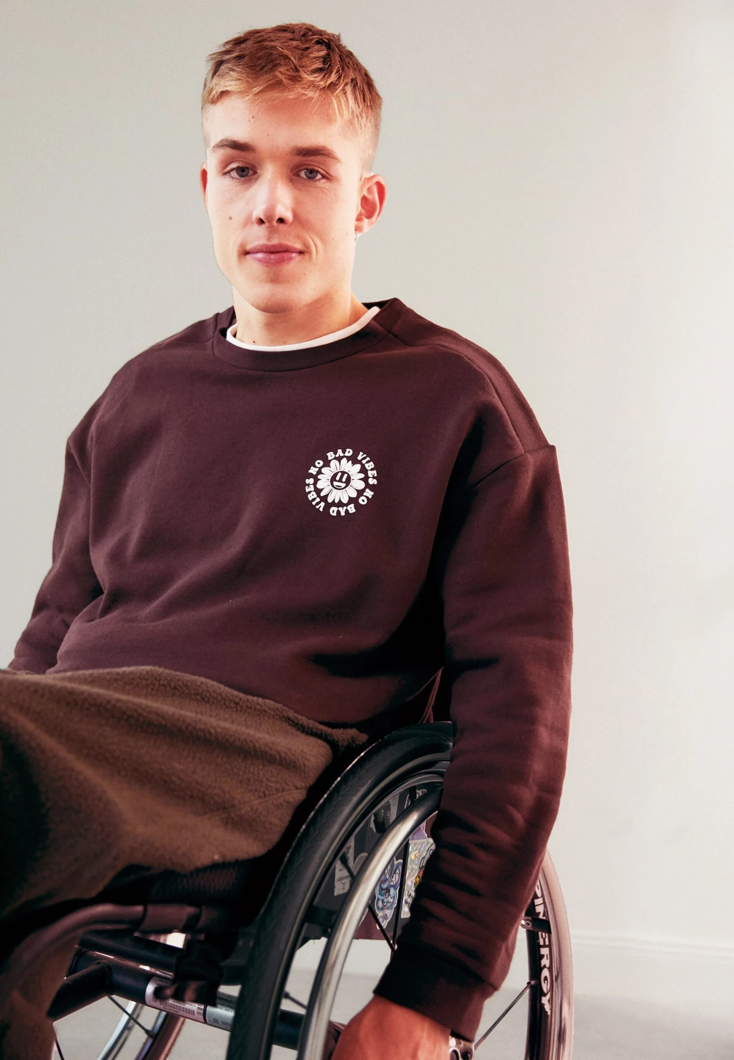 YOURTURN Unisex - Sweater - Dark Brown 3 YOURTURN Unisex - Sweater - Dark Brown