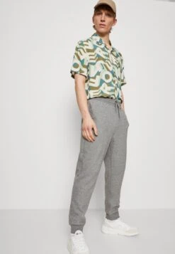 YOURTURN Unisex - Trainingsbroek - Grey 11 YOURTURN Unisex - Trainingsbroek - Grey -Yourturn 787b15c62ed44619871cfb0527ba0c59