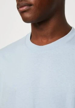 YOURTURN Unisex - T-Shirt Print - Light Blue -Yourturn 870032fc84a046f4b46e42c37f3fabfe