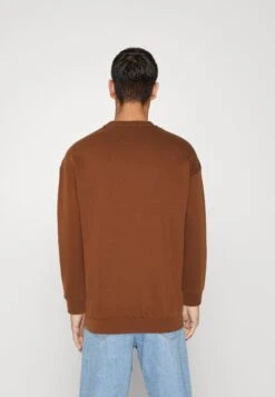 YOURTURN Unisex 2 Pack - Sweater - Dark Brown/Off-White -Yourturn 8d59dc8e954344eba4e77c8881ba43a0