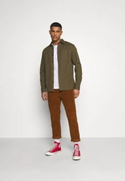 YOURTURN T-Shirt Print - White 10 YOURTURN T-Shirt Print - White -Yourturn 955da2d1d65e41d289b697fc6c94fb88