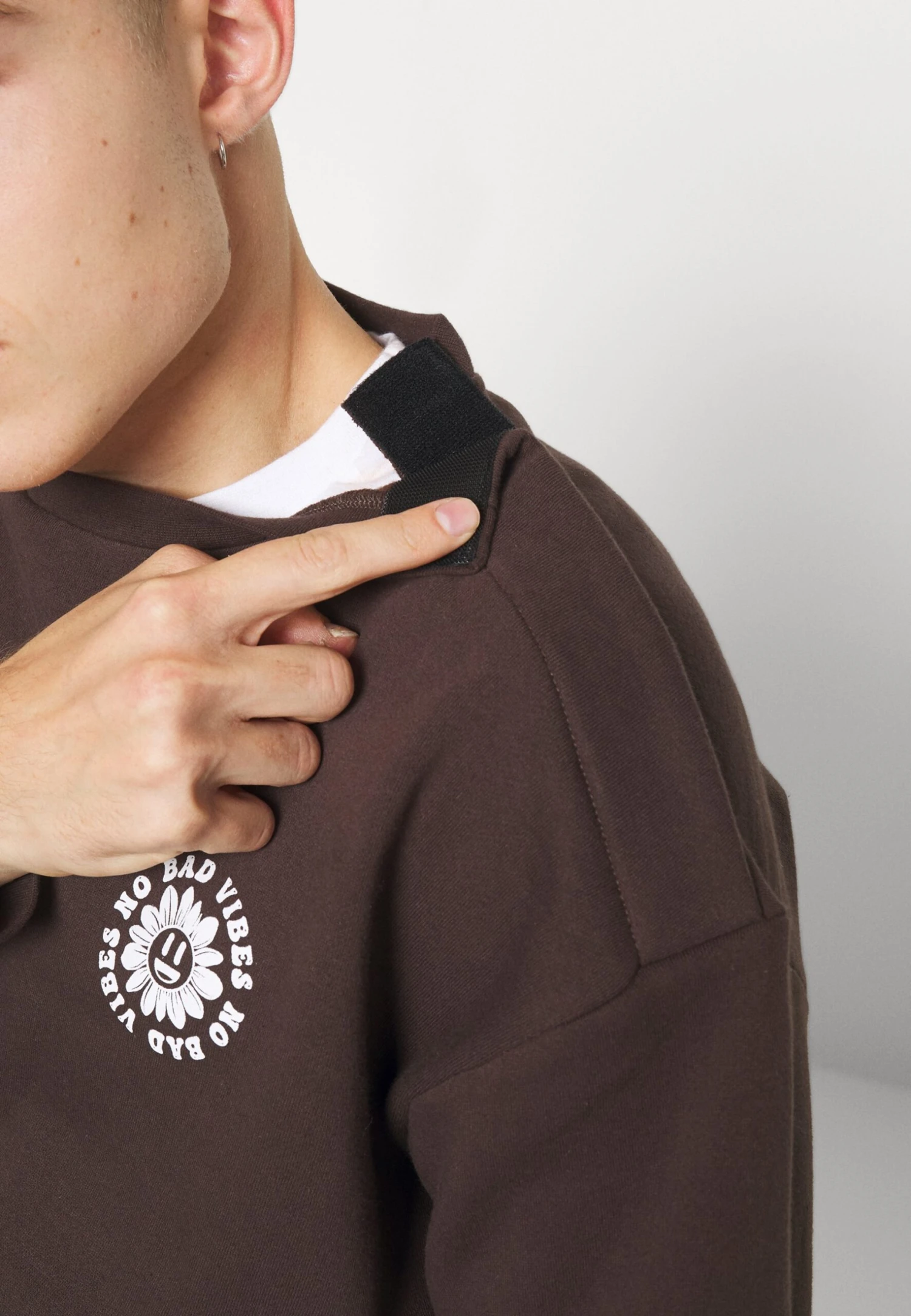 YOURTURN Unisex - Sweater - Dark Brown 10 YOURTURN Unisex - Sweater - Dark Brown - Afbeelding 8