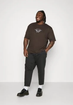 YOURTURN T-Shirt Print - Brown -Yourturn 9a82c112191b46f79544b65f5541f1bf