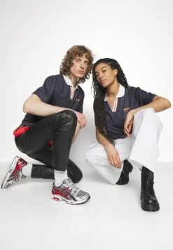 YOURTURN Unisex - Poloshirt - Black -Yourturn 9ba93b2a214d4d7fa70de4e96441cad0