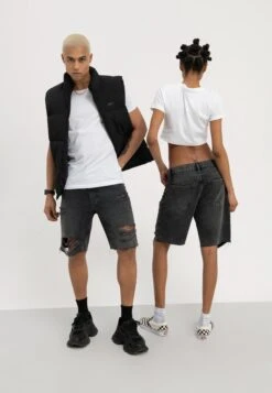 YOURTURN Unisex - Jeansshort - Black 9 YOURTURN Unisex - Jeansshort - Black -Yourturn cb0e8a238396470b9ff5ebb0b55a6e08