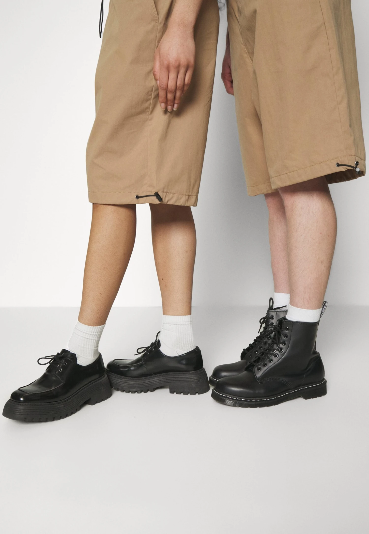 YOURTURN Genderless Parachute - Shorts - Brown 7 YOURTURN Genderless Parachute - Shorts - Brown - Afbeelding 5