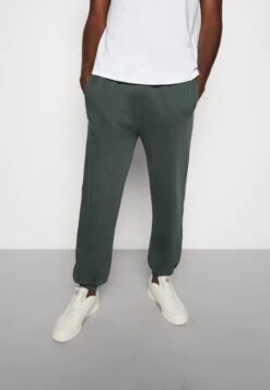 YOURTURN Oversized Unisex - Trainingsbroek -Dark Green -Yourturn e034143c08c84d0d8184e89ab87f6ca8